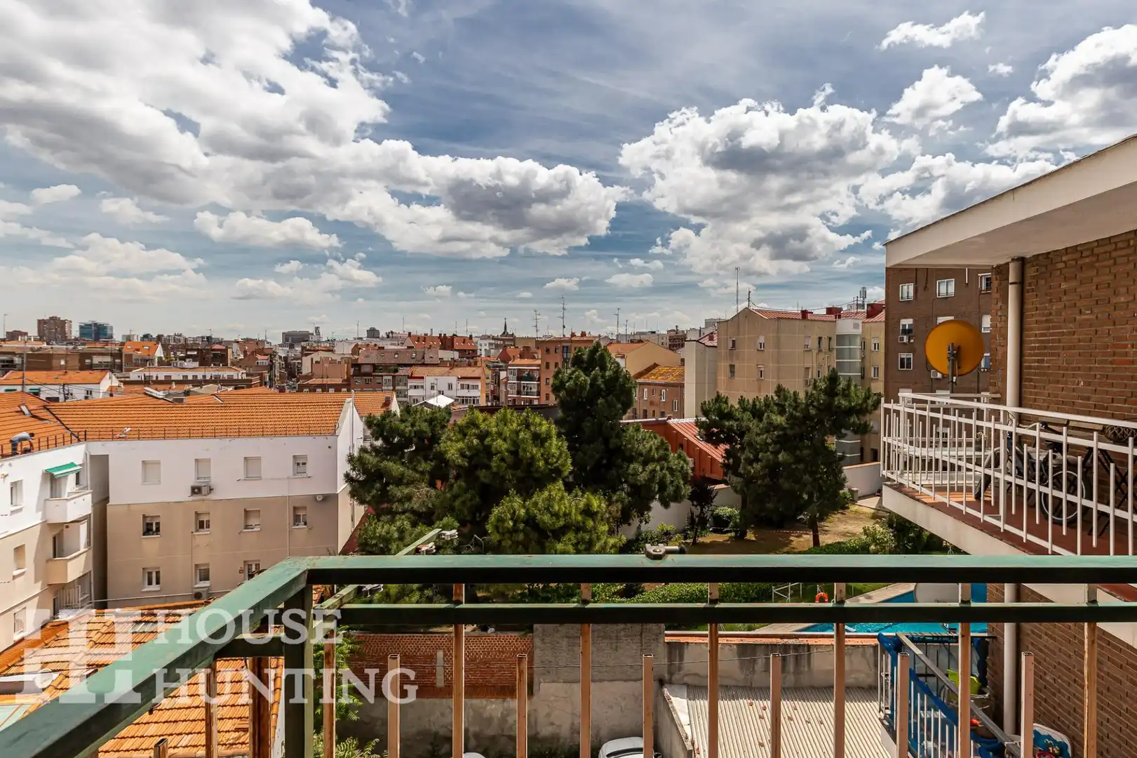 Vista exterior de Piso en venta en Madrid con Aire acondicionado, Calefacción y Parquet