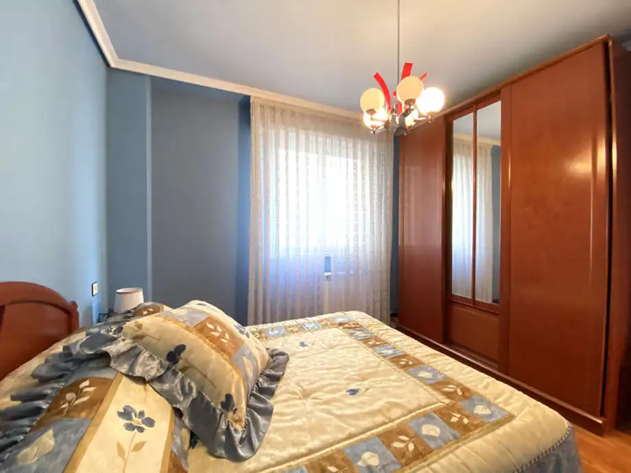 Habitación de Piso en venta en Vitoria - Gasteiz con Calefacción, Parquet y Terraza