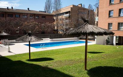 Piscina de Planta baixa en venda en Sant Cugat del Vallès amb Aire condicionat, Calefacció i Jardí privat
