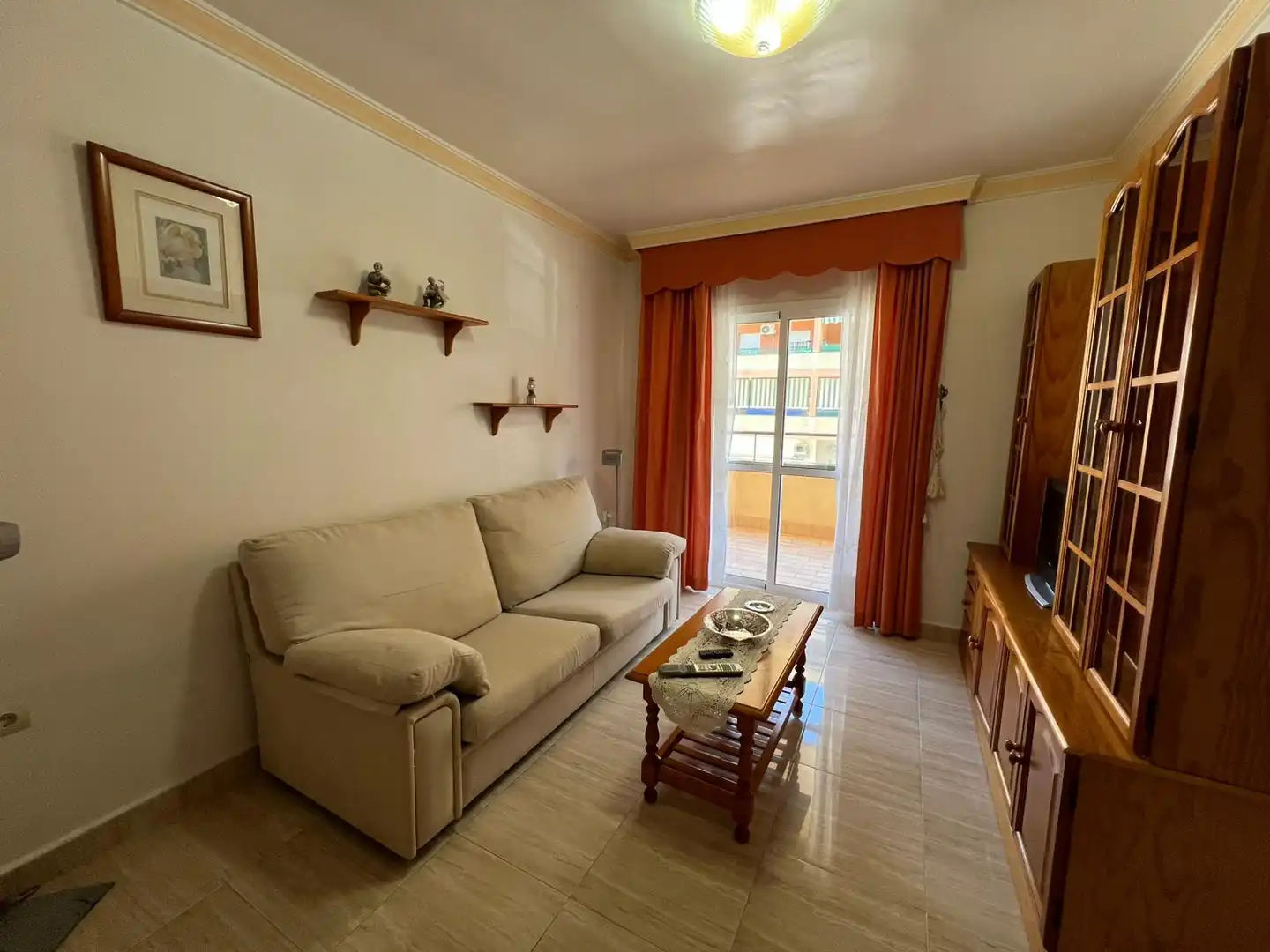 Sala d'estar de Pis en venda en Manilva amb Terrassa