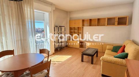 Foto 2 de Piso de alquiler en Calle Juan Andres, Valdezarza,  Madrid Capital