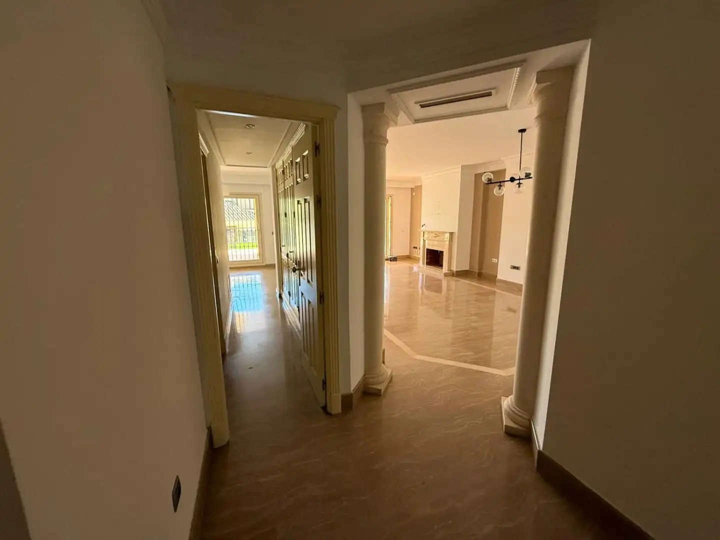 Piso en venta en Marbella con Calefacción, Terraza y Piscina comunitaria