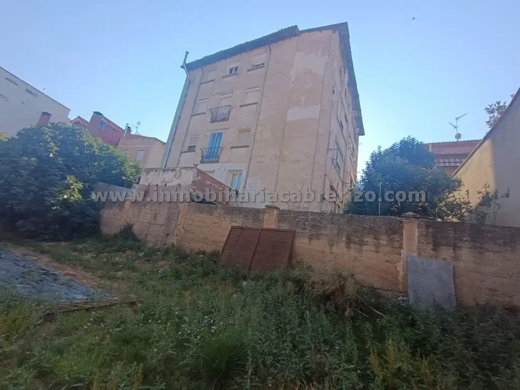 Terreno residencial en venta en Calle Gonzalo de Berceo, imagen 4
