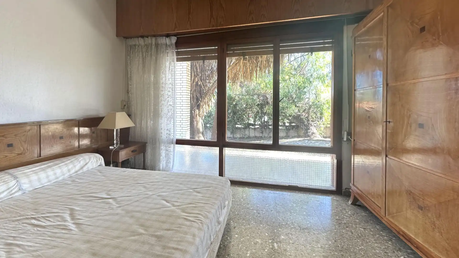 Dormitori de Casa o xalet en venda en Alicante / Alacant amb Jardí privat, Terrassa i Piscina