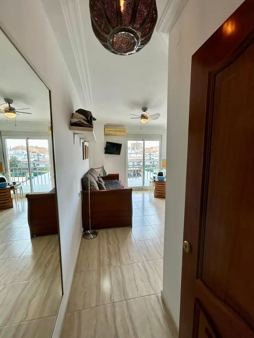 Sala d'estar de Apartament en venda en Mijas amb Calefacció, Moblat i Balcó