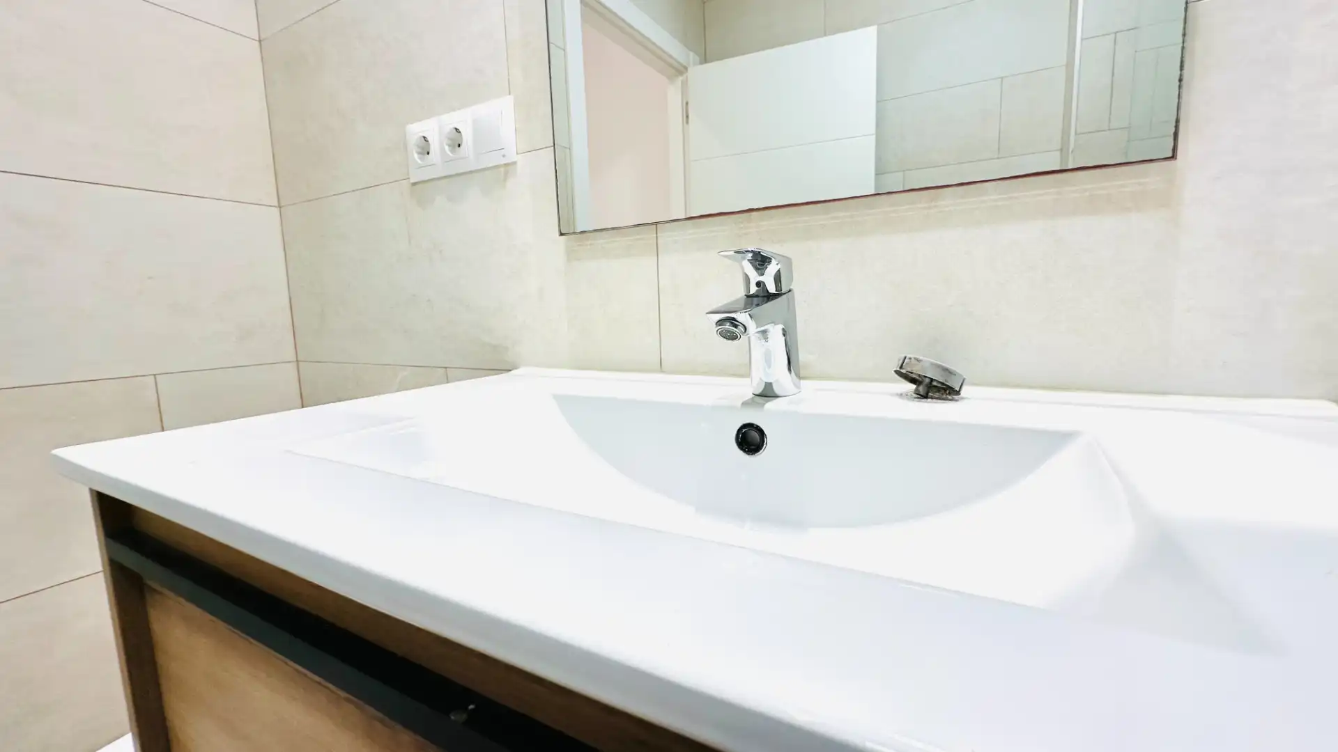 Baño de Planta baja en venta en Barcelona con Aire acondicionado, Calefacción y Parquet