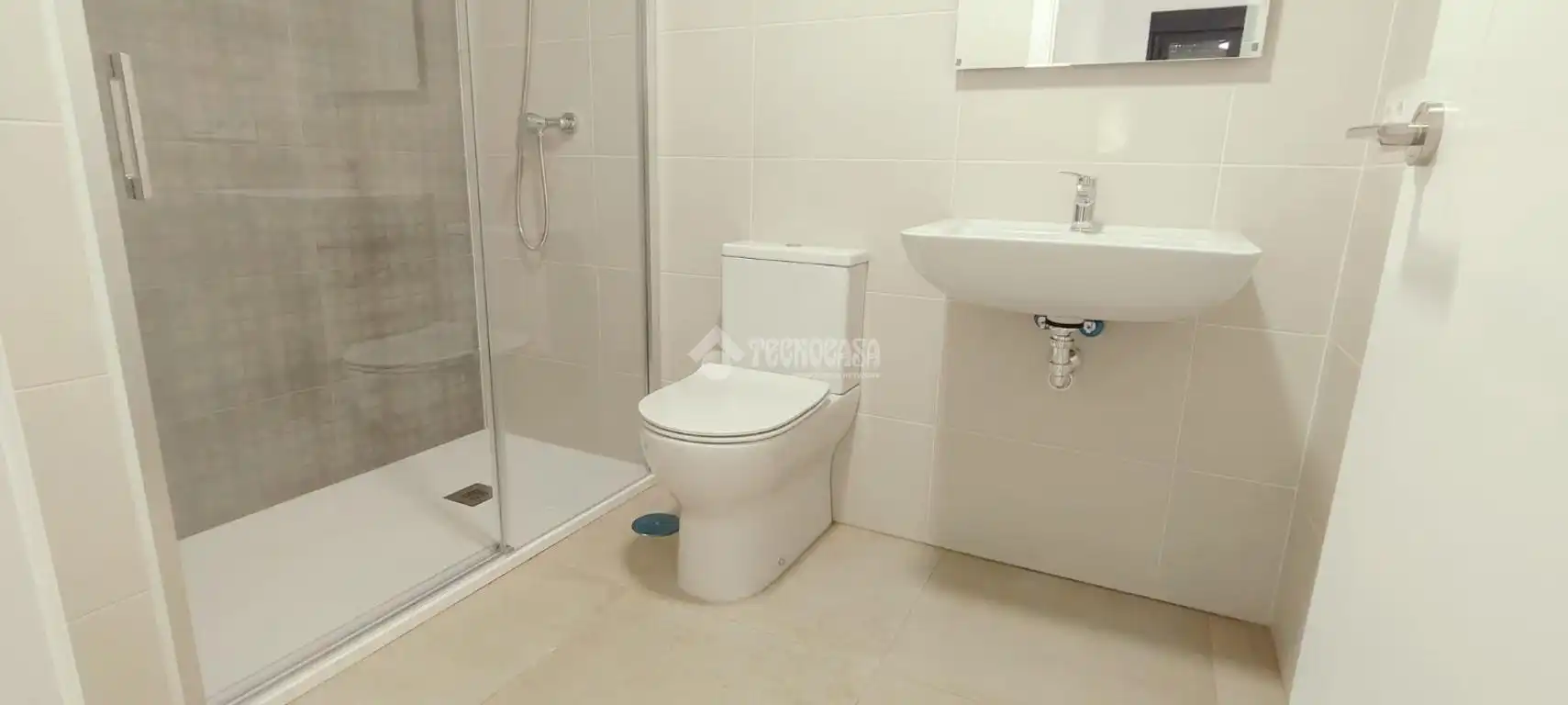 Bathroom of Flat for rent in La Rinconada  with Air Conditioner