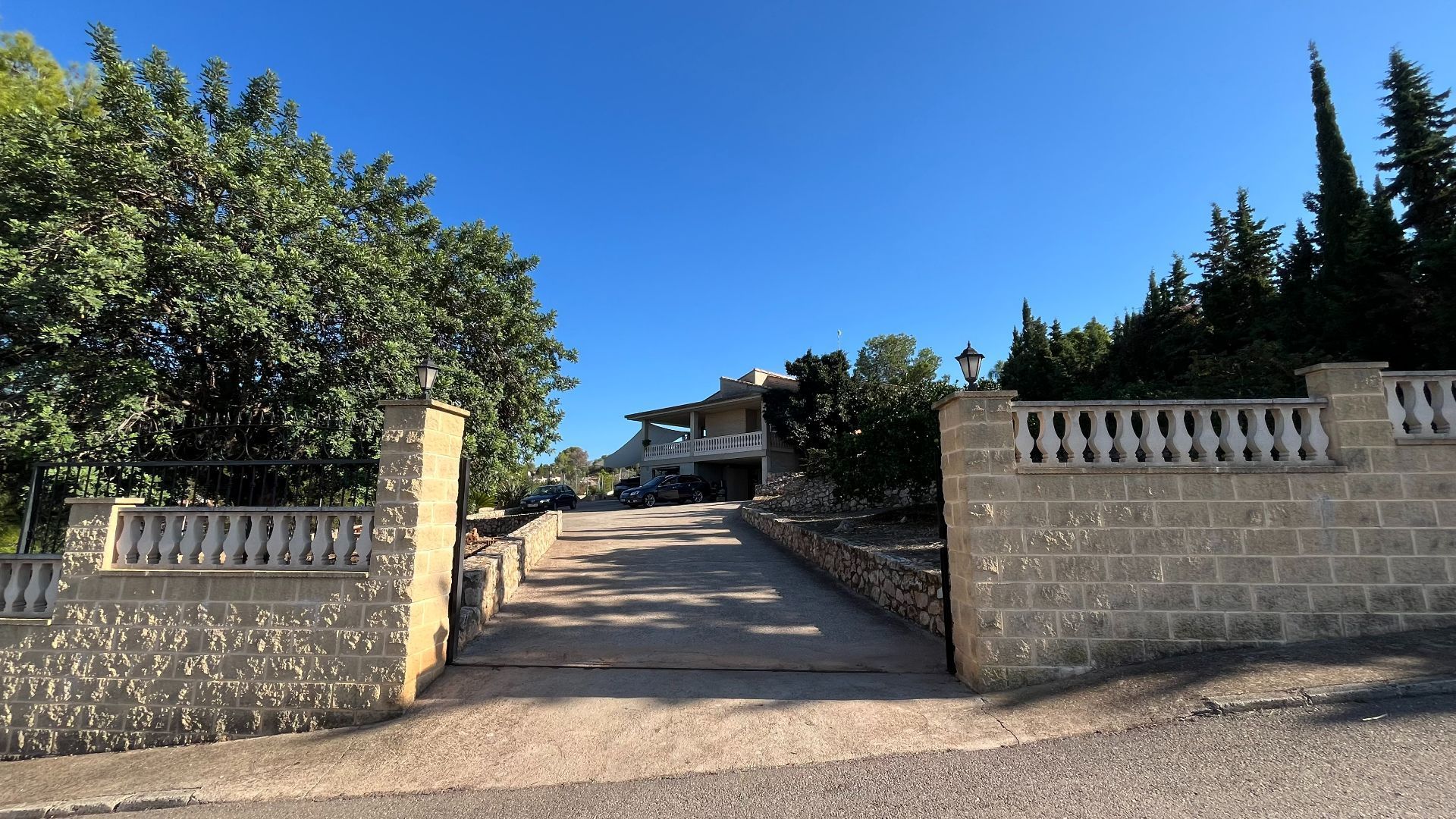 Vista exterior de Casa o chalet de alquiler en Alberic con Aire acondicionado, Calefacción y Jardín privado