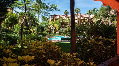 Foto 5 de Piso en venta en Las Chapas - Alicate Playa, Marbella