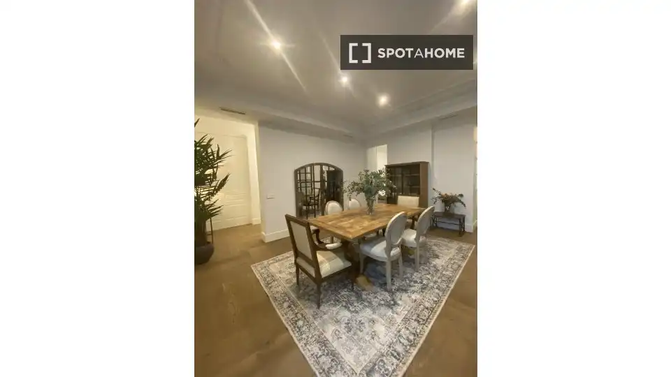 Wohnung mit Terrasse zur Miete in Centro