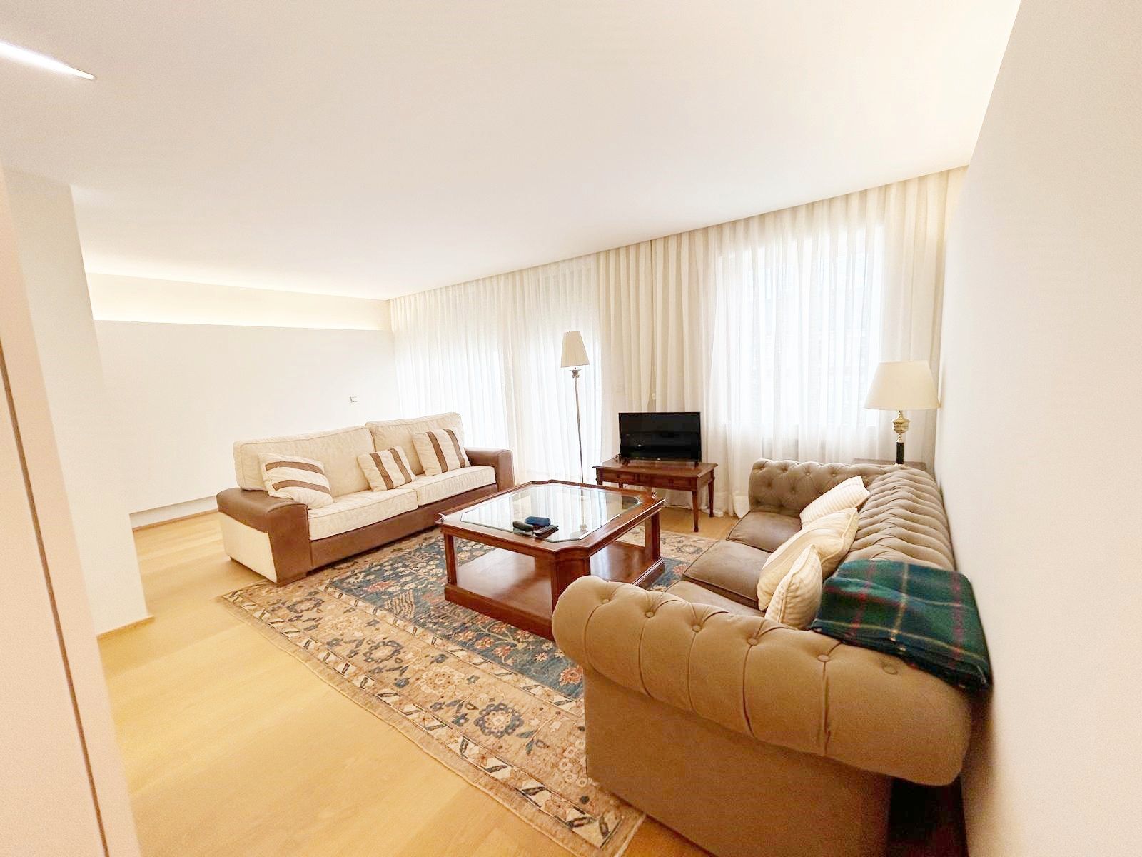 Sala d'estar de Estudi en venda en Vitoria - Gasteiz amb Calefacció, Terrassa i Traster