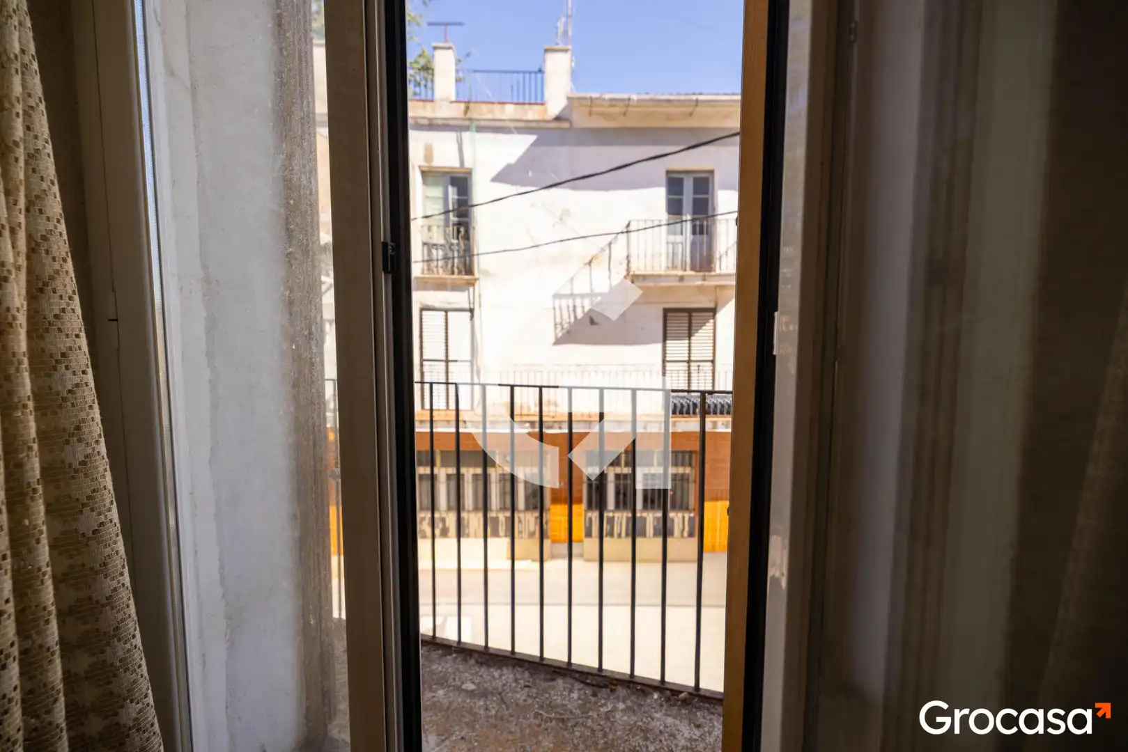 Casa rústica amb terrassa en venda a CL PATI, imagen 4