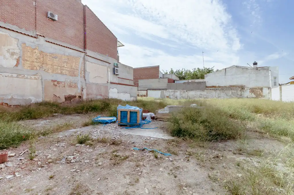Terreno rústico en venta en C/ Francisco García Pavon, imagen 3