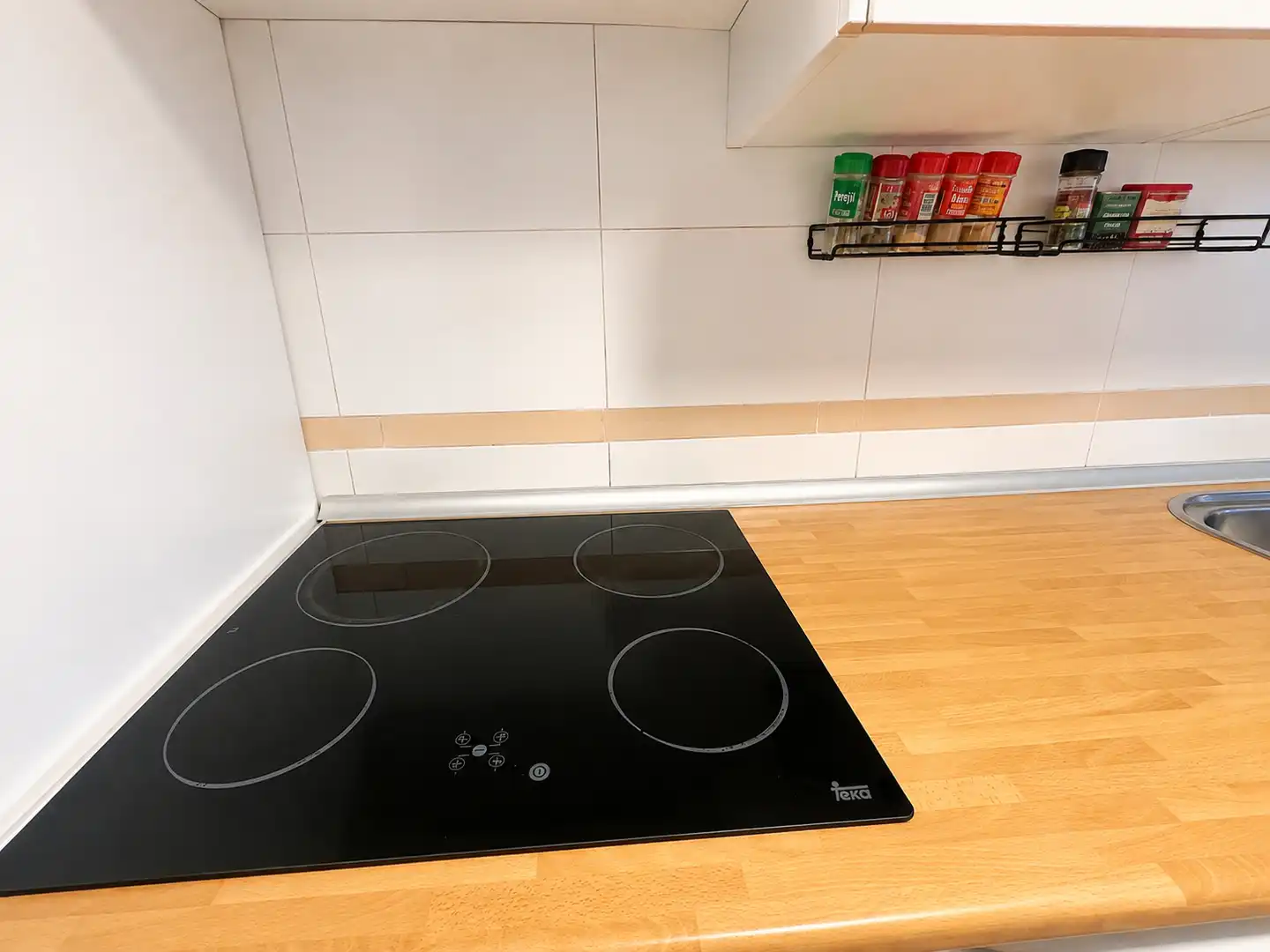 Cocina de Piso para compartir en Torrelodones con Aire acondicionado, Calefacción y Amueblado