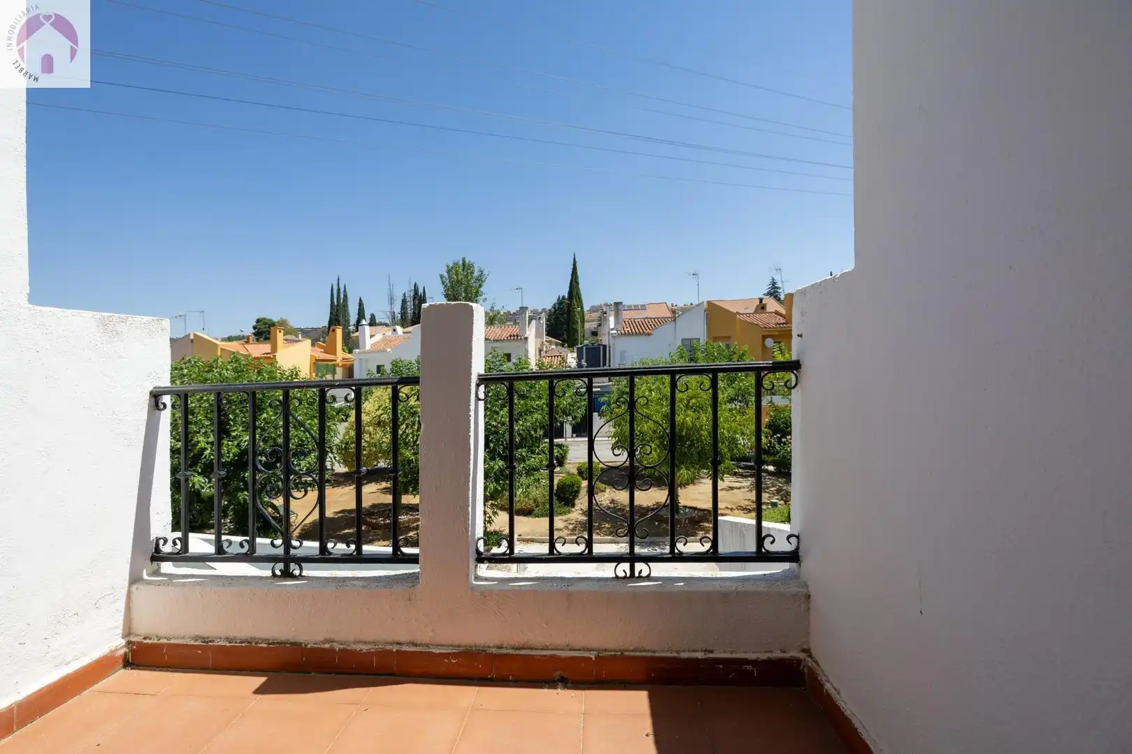 Terrassa de Casa adosada en venda en Granada amb Calefacció, Jardí privat i Terrassa