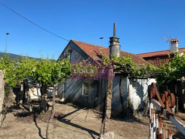 Terreno residenziale in vendita a Mos