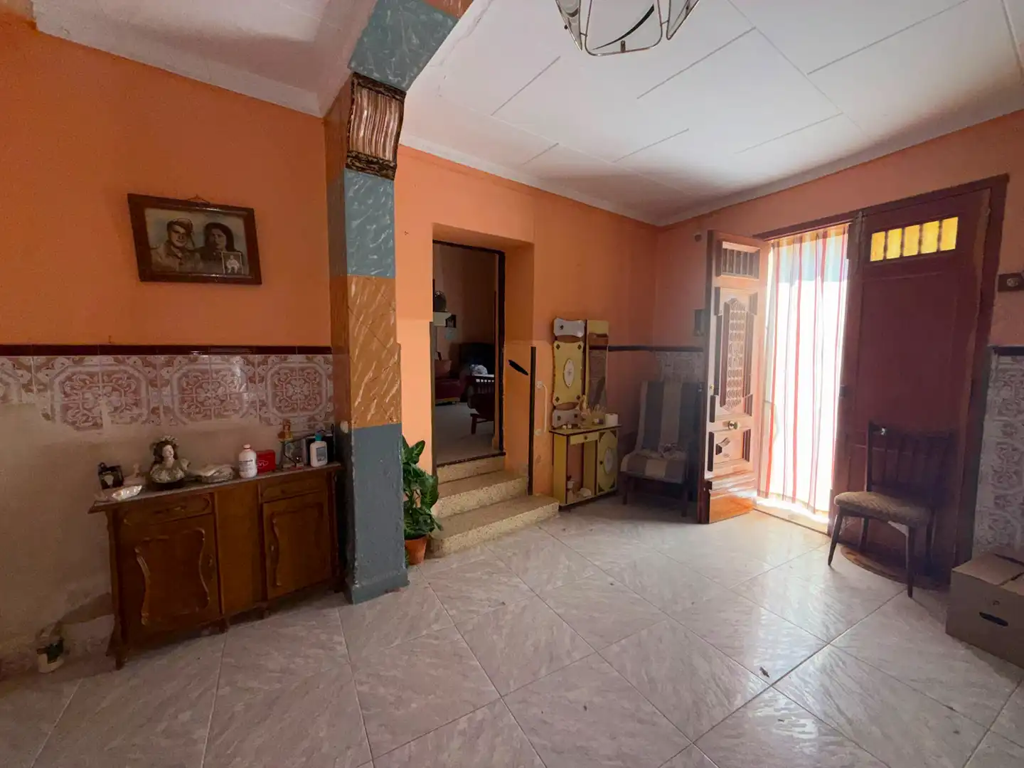 Houses for sale in La Solana    with Storage room