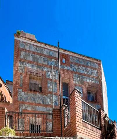 Casa adosada en Venta en Atanzón