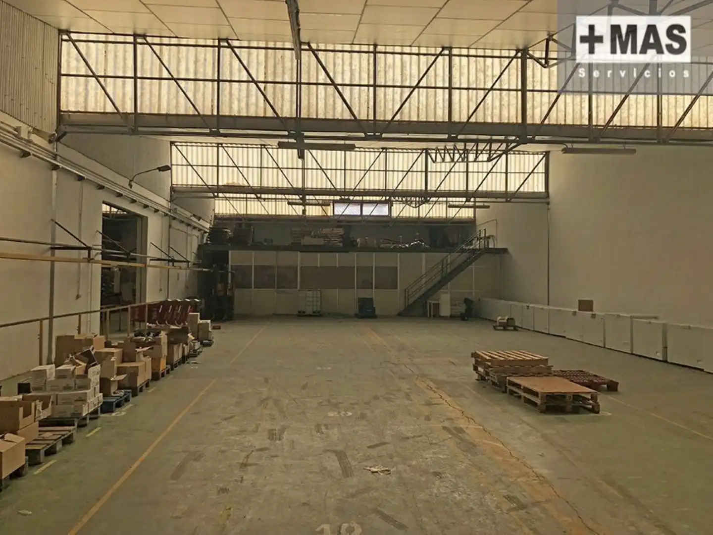 Industrial building to rent in Fuente del Jarro, imagen 2