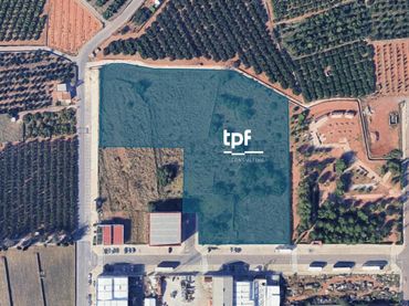 Industrial land for sale in Calle 1 de Maig