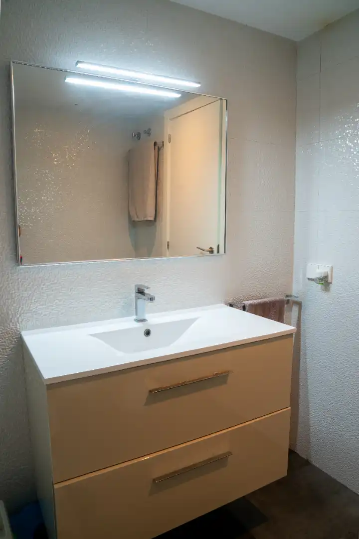 Bathroom of Flat for sale in Alboraya  with Air Conditioner, Parquet flooring and Storage room