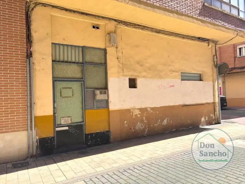 Vista exterior de Local en venta en Valladolid