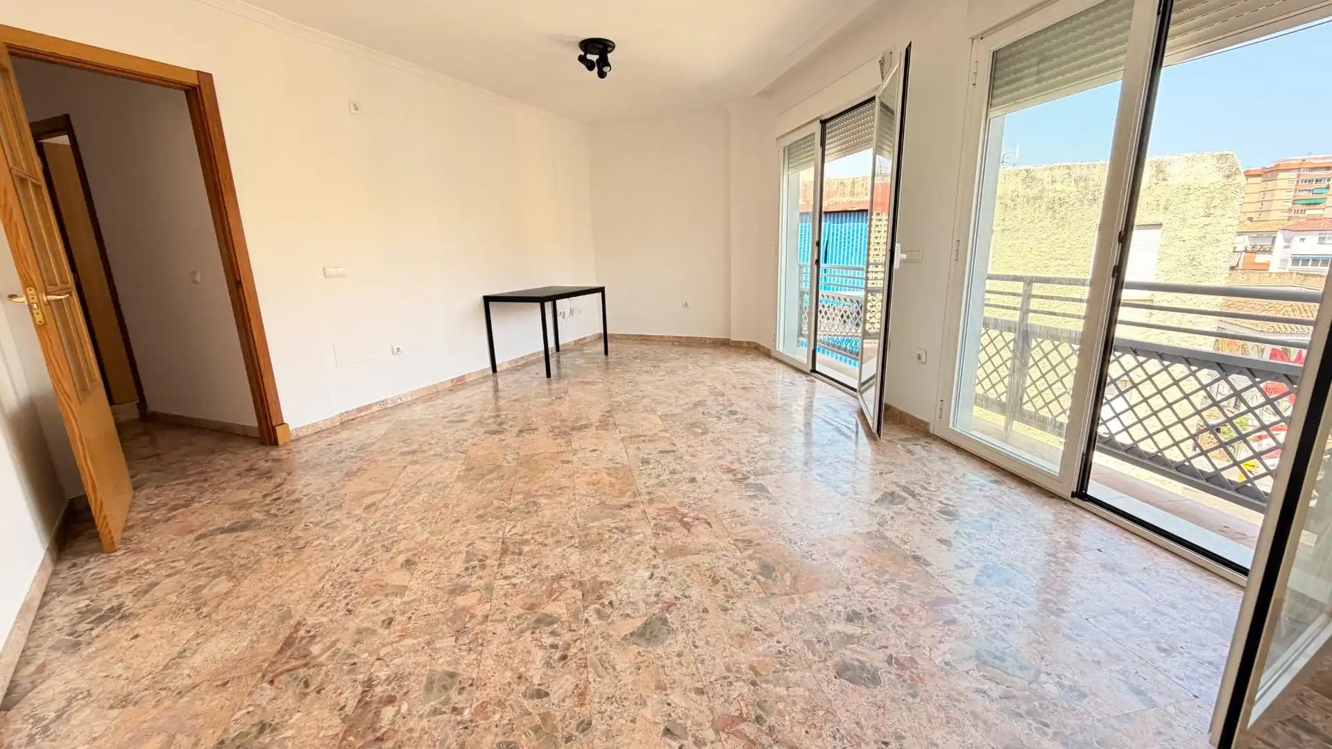 Sala d'estar de Pis en venda en Fuengirola amb Terrassa