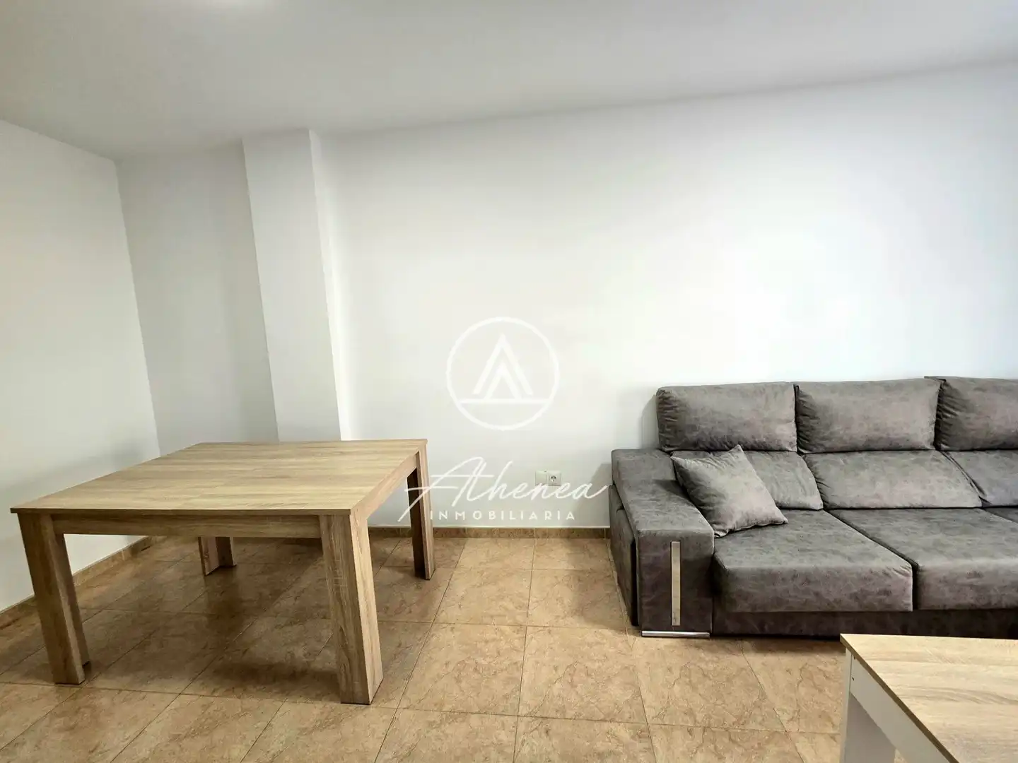 Sala de estar de Piso en venta en Roquetas de Mar con Amueblado, Horno y Microondas