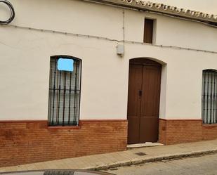 Vista exterior de Casa o xalet en venda en Gibraleón amb Terrassa