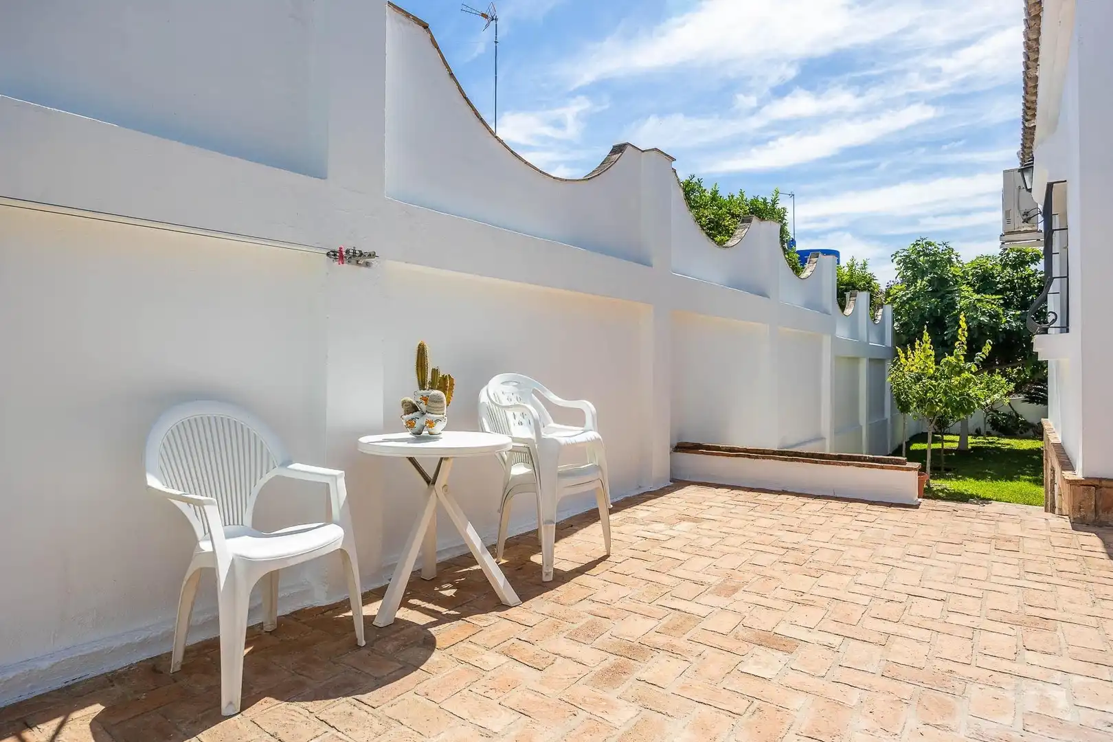 Terrace of Houses for sale in Tomares  with Air Conditioner, Heating and Private garden