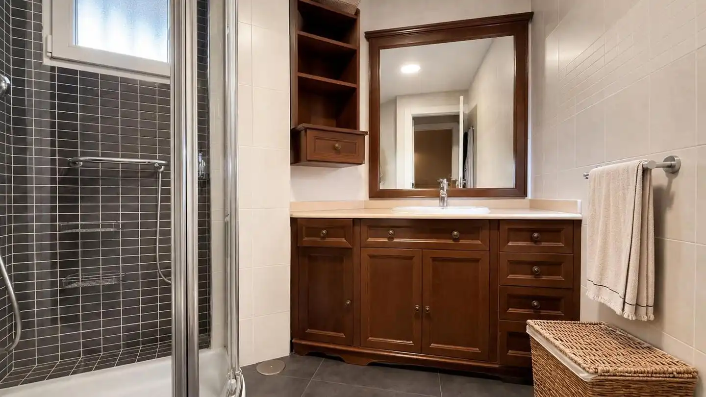 Bathroom of Ground floor for sale in Cartagena  with Air Conditioner, Heating and Private garden