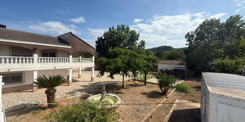 Jardí de Casa o xalet en venda en Alzira amb Aire condicionat, Jardí privat i Terrassa