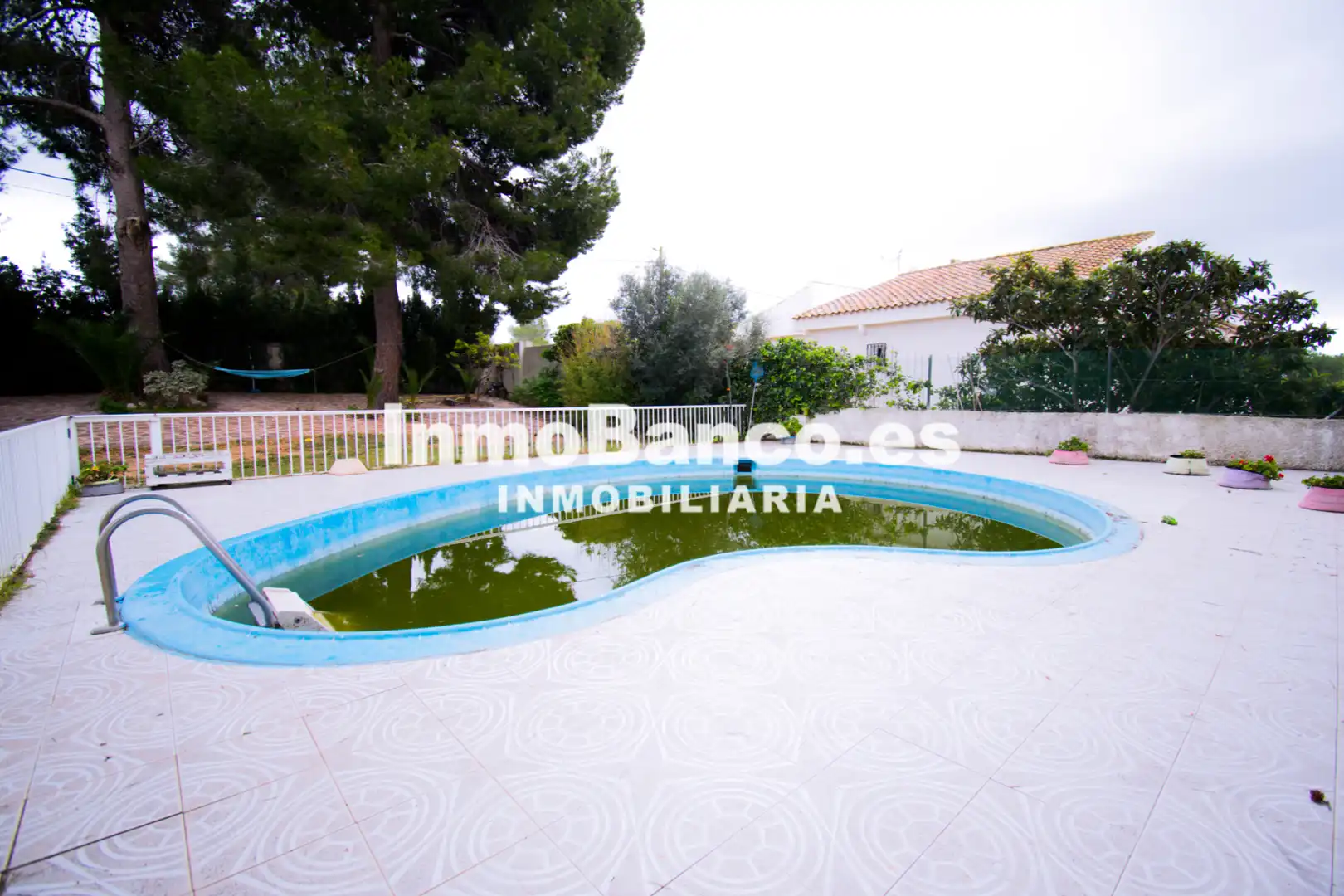 Piscina de Casa o xalet en venda en Torrent amb Aire condicionat, Calefacció i Jardí privat