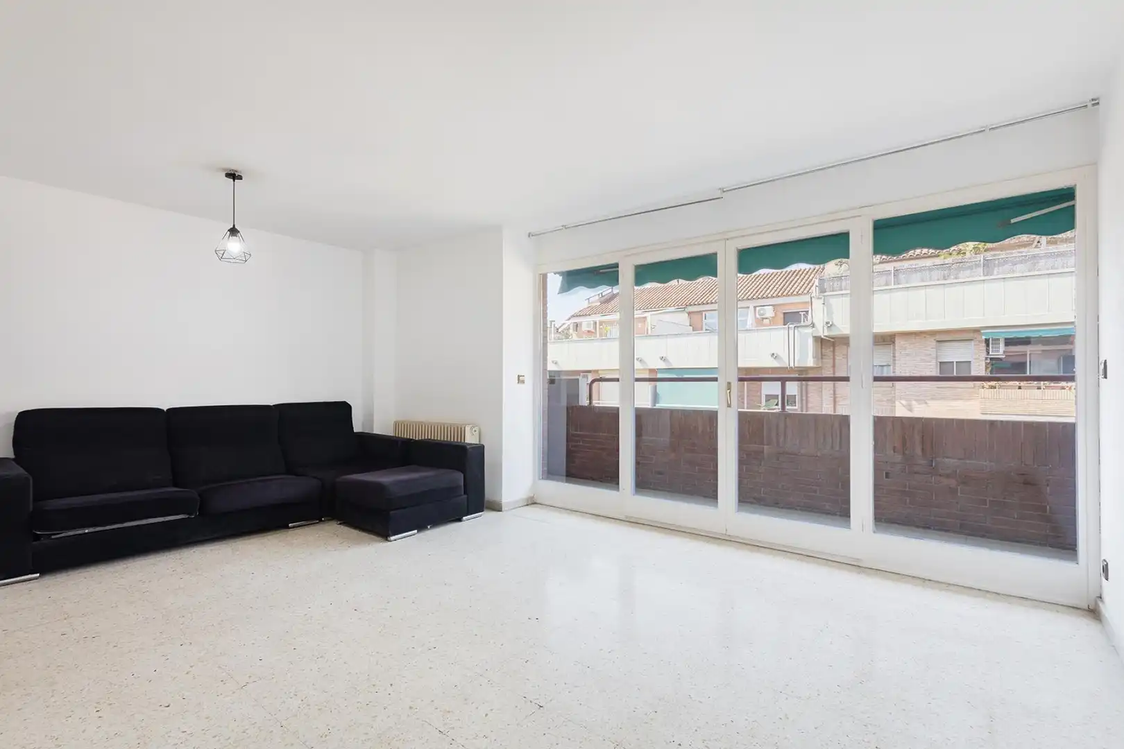 Sala de estar de Piso en venta en Barcelona con Calefacción y Balcón