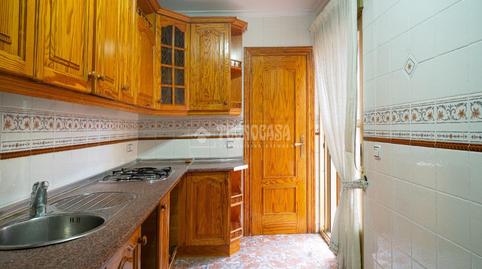Foto 4 de Casa adosada en venta en C. Sevilla, Jódar, Jaén