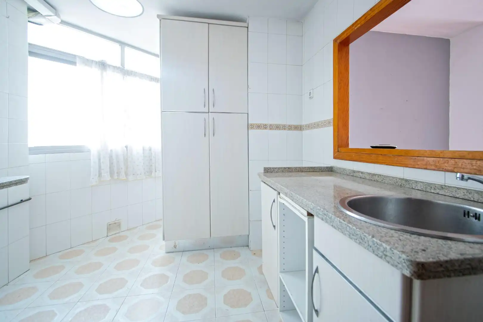 Cocina de Piso en venta en San Pablo - Santa Justa