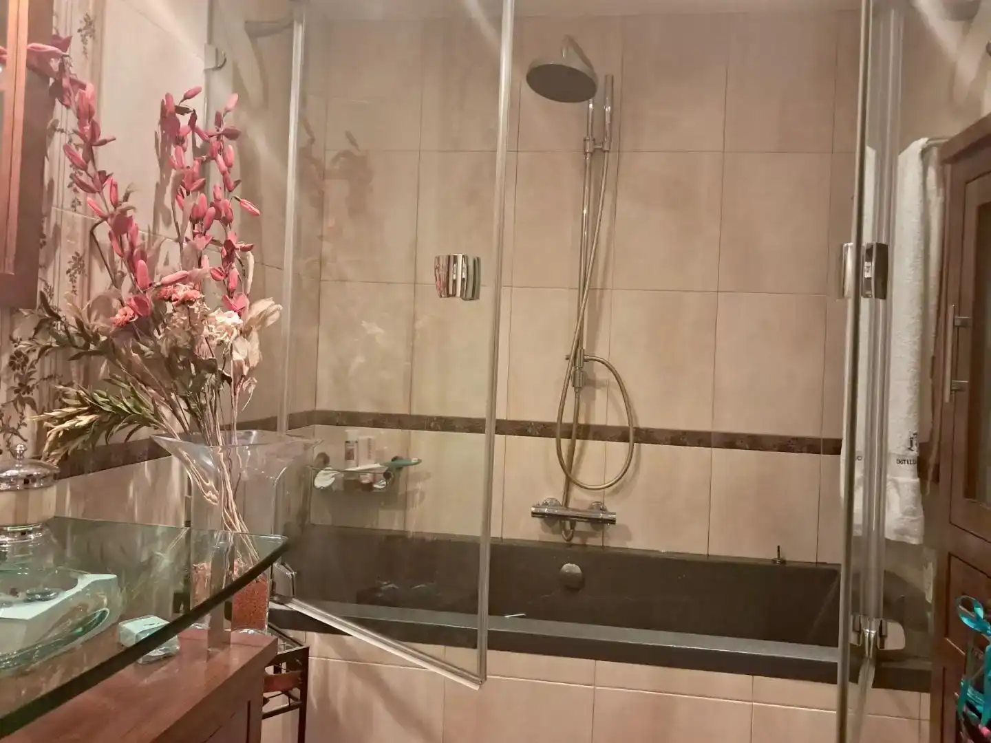 Bany de Casa o xalet en venda en Fuenlabrada amb Aire condicionat, Piscina i Balcó