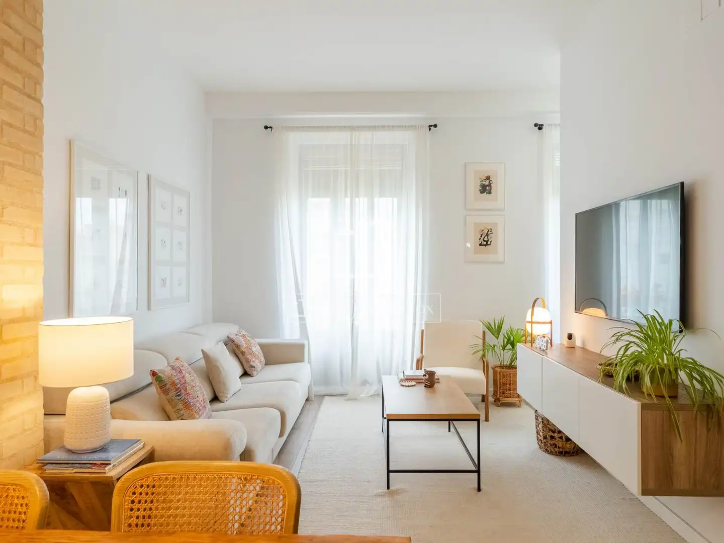 Living room of Flat for sale in Valencia  with Air Conditioner, Parquet flooring and Balcony