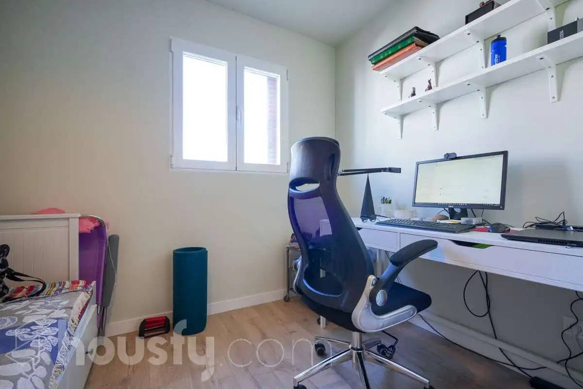 Piso en venta en Madrid con Calefacción, Terraza y Trastero