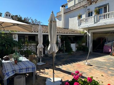 Villa mit Balkon zum Verkauf in Las Chapas - El Rosario