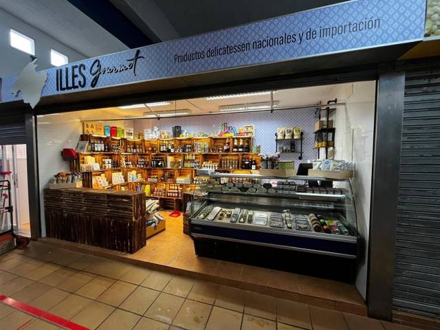 Local comercial en Alquiler en  Plaça de Pere Garau en Pere Garau