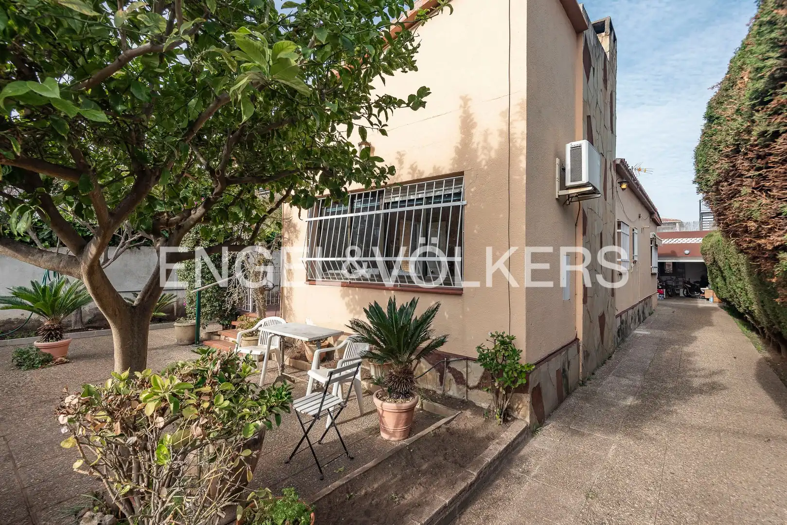 Exterior view of Houses for sale in Castelldefels  with Air Conditioner, Heating and Private garden