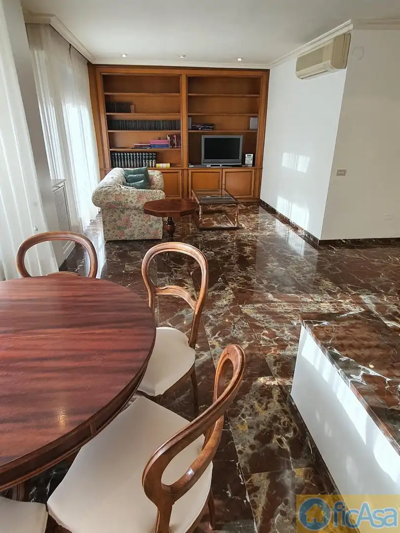 Piso con terraza en venta en Centro, imagen 5