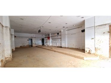 Gewerbefläche zum Verkauf in Avenida RAMBLETA