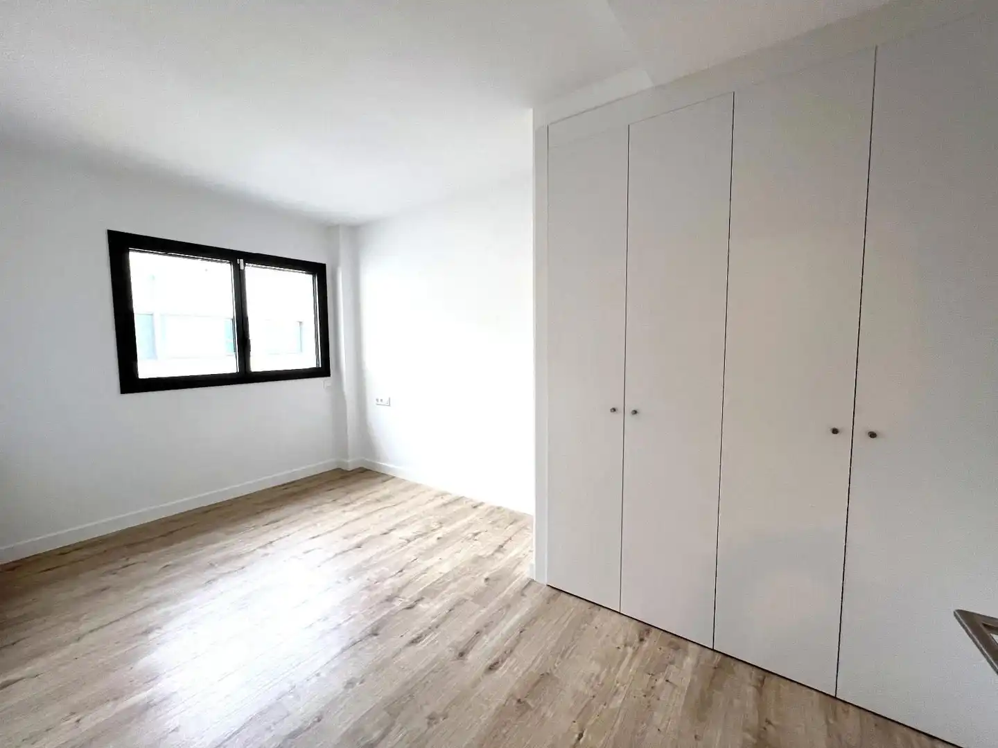 Bedroom of Attic for rent in Girona  with Air Conditioner, Terrace and Storage room