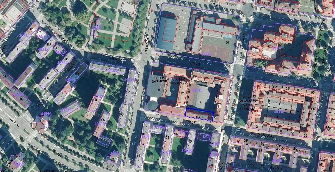 Vista exterior de Pis en venda en Gijón  amb Terrassa