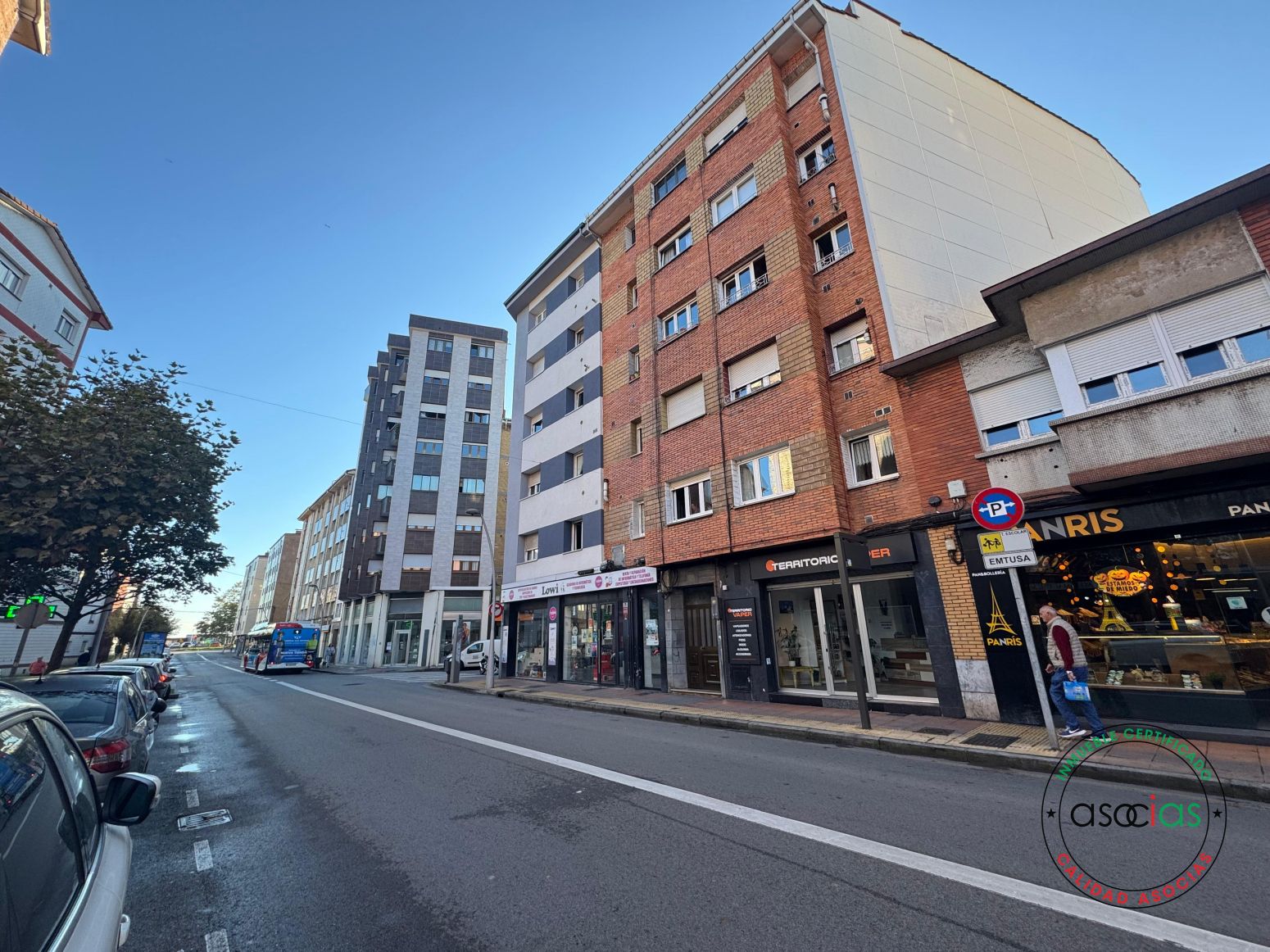Vista exterior de Pis en venda en Gijón 