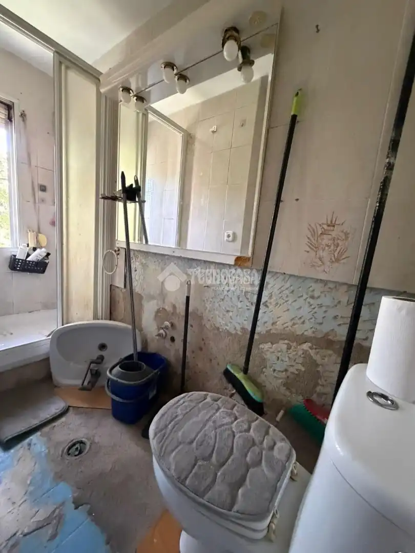 Bathroom of Flat for sale in Torrejón de Ardoz