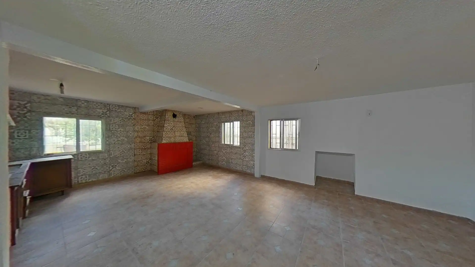 House with pool for sale in Pedanías - Extrarradio