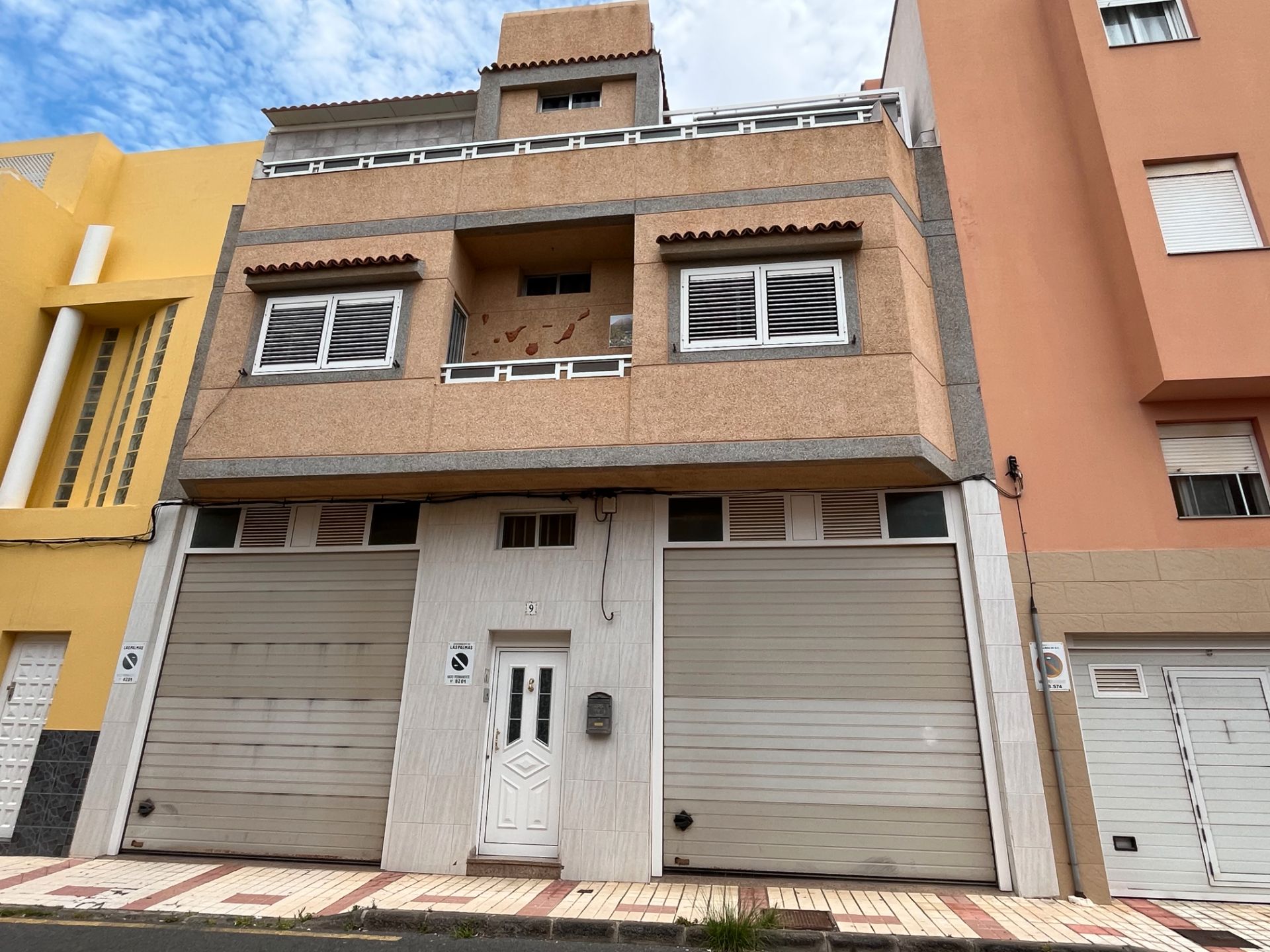 Exterior view of House or chalet for sale in Las Palmas de Gran Canaria  with Storage room, Furnished and Balcony